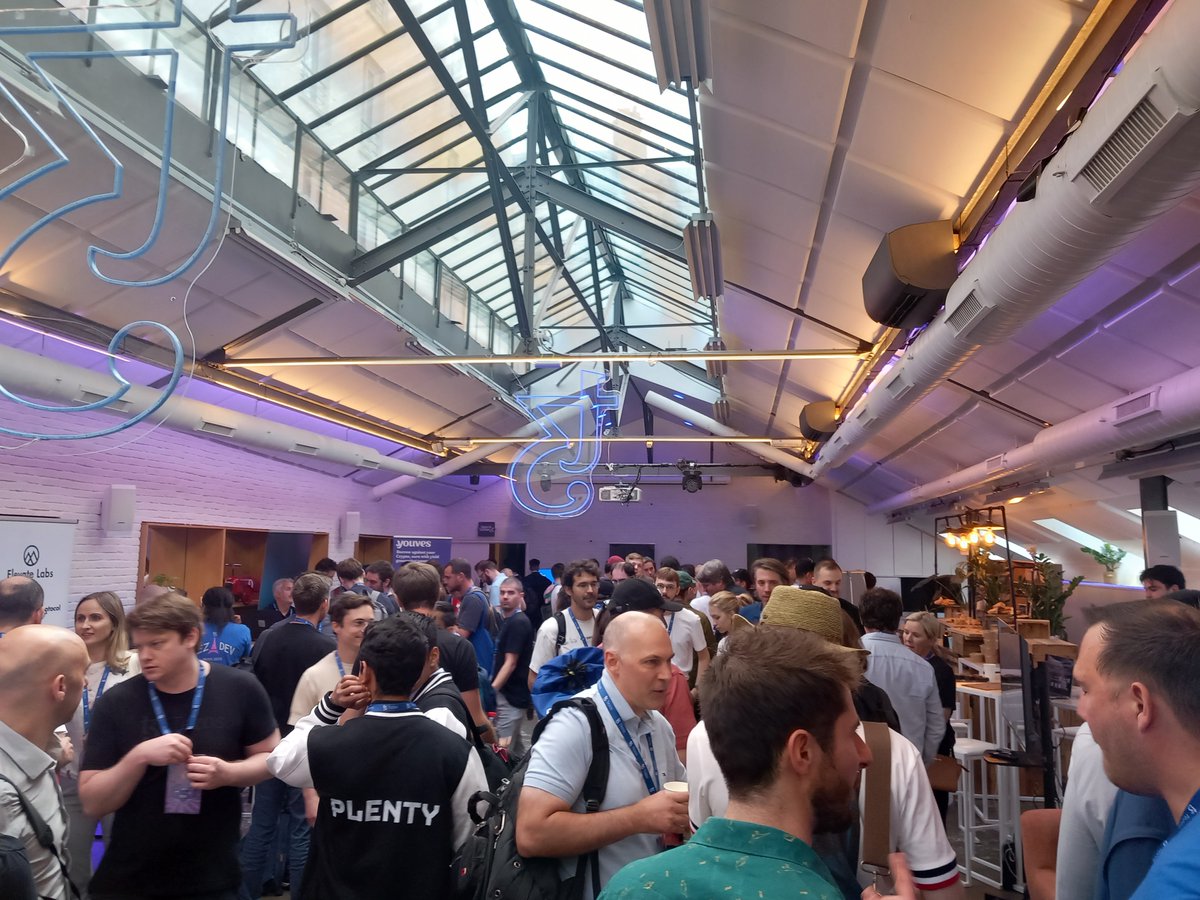 bigbluebroc's tweet photo. Had an amazing experience meeting everyone at #TezDev yesterday, see you all next year! https://t.co/M5ipYfTfQB