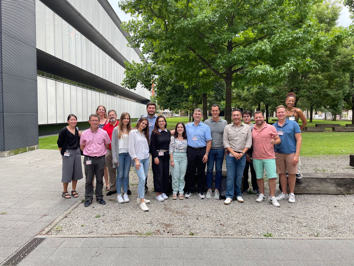 meiching tweet media