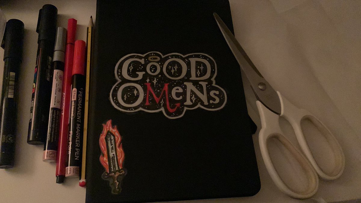 Beth56671446's tweet photo. Started making good omens stickers for my notebook cover :)) (gonna make many more tomorrow)
#GoodOmens #GoodOmensFanArt https://t.co/sgGOIBOgFH
