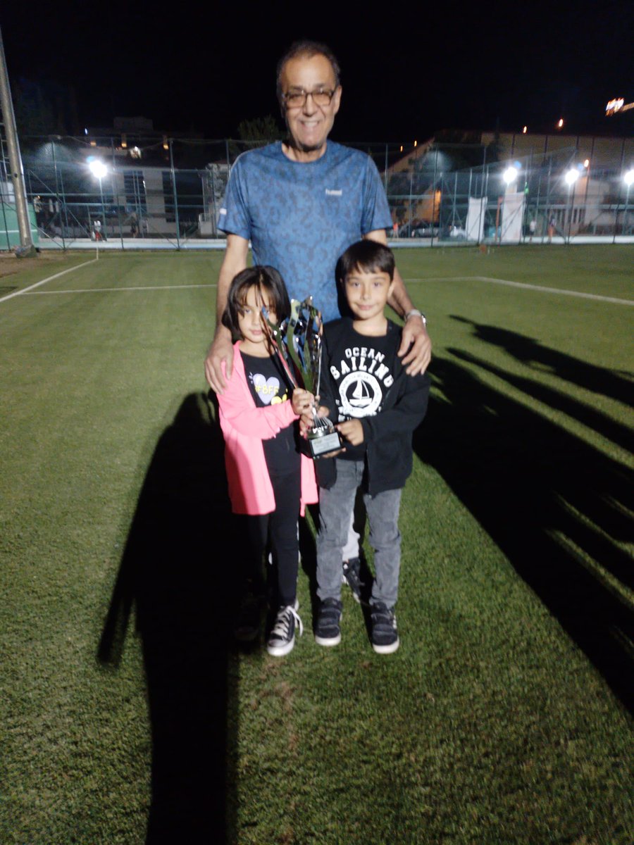 İKİZLERİMLE KUPA VERDİK