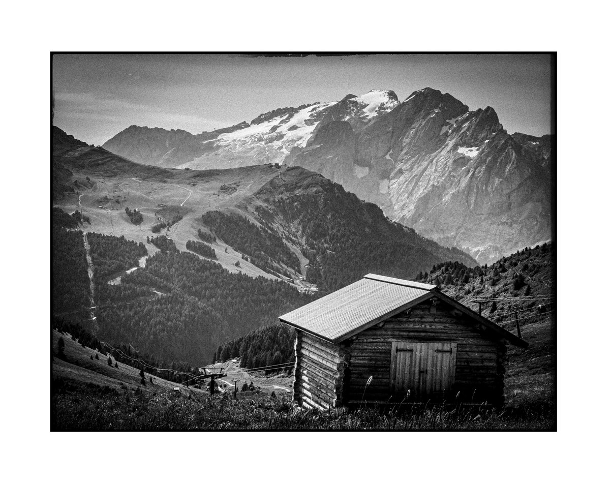 The Italian Alps 

#CampitellodiFassa #italy #monochrome #landscape #italianalps #photography #apple #iphone14pro #iphonephotography #mobilephotography #shotoniphone