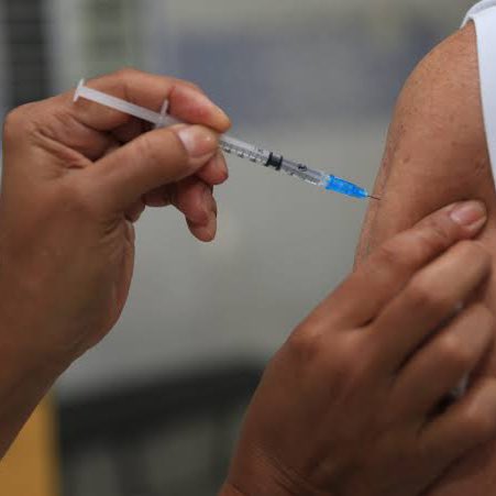 choquei's tweet photo. 🚨CIÊNCIA: Vacina anti crack e cocaína da UFMG avança para fase de testes em humanos. https://t.co/oYpRPQ23po