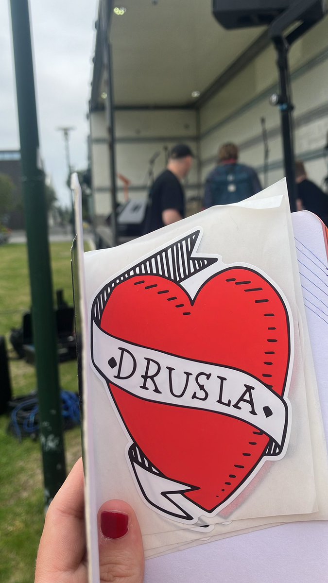 Sjáumst á eftir! Göngum 14:00 frá Hallgrímskirkju og svo hefst samstöðufundur á Austurvelli í framhaldið ❤️