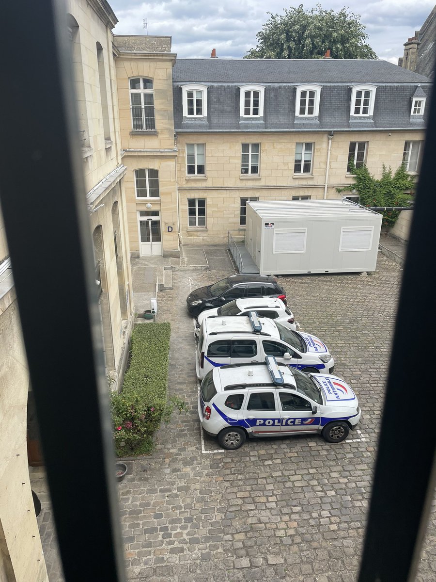 Procureur Compiègne tweet media