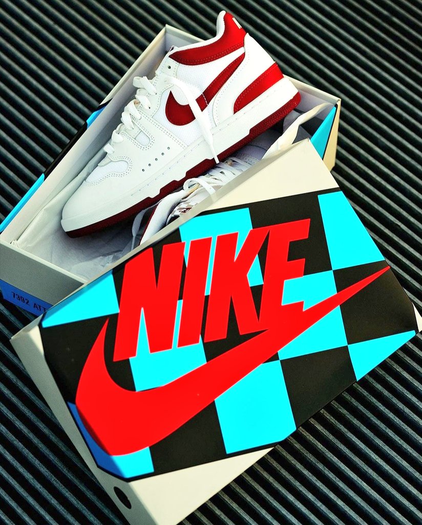 SNKR_SVAG's tweet photo. Quick 🎞 On Feet 👟 
for Your viewing pleasure! 

The Nike Attack 🎾

#NikeAttack #MacAttack #NikeTennis #Tennis #Nike #NikeAir #RebellikeanOG #NikeMacAttack https://t.co/OCQVHLTtW2