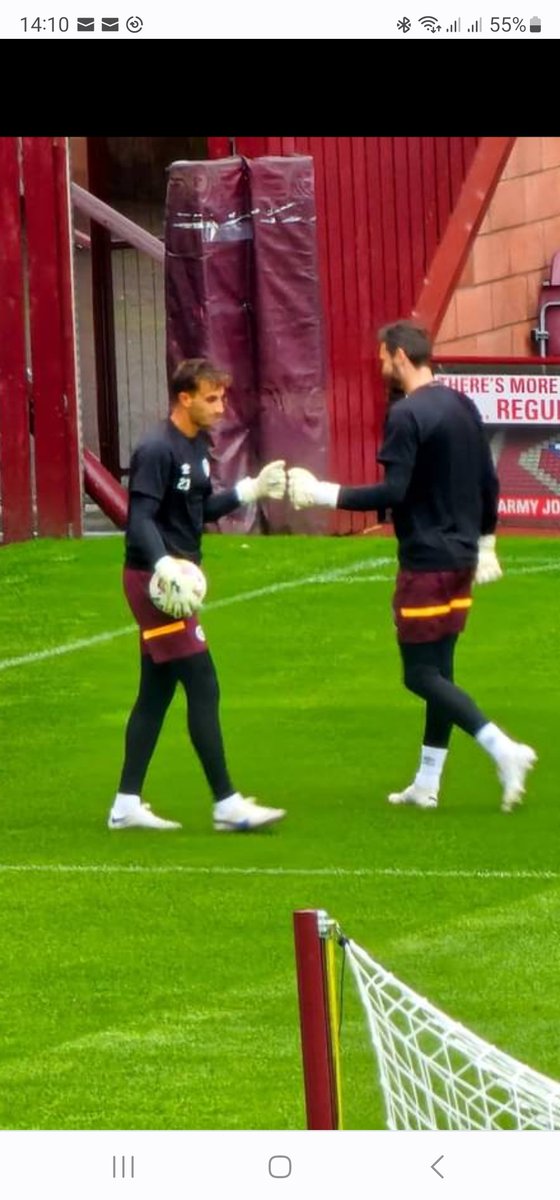 Craig Gordon really is amazing given the injury he sustained such a short while ago.  Moving really well. https://t.co/fKKghQcYfQ
