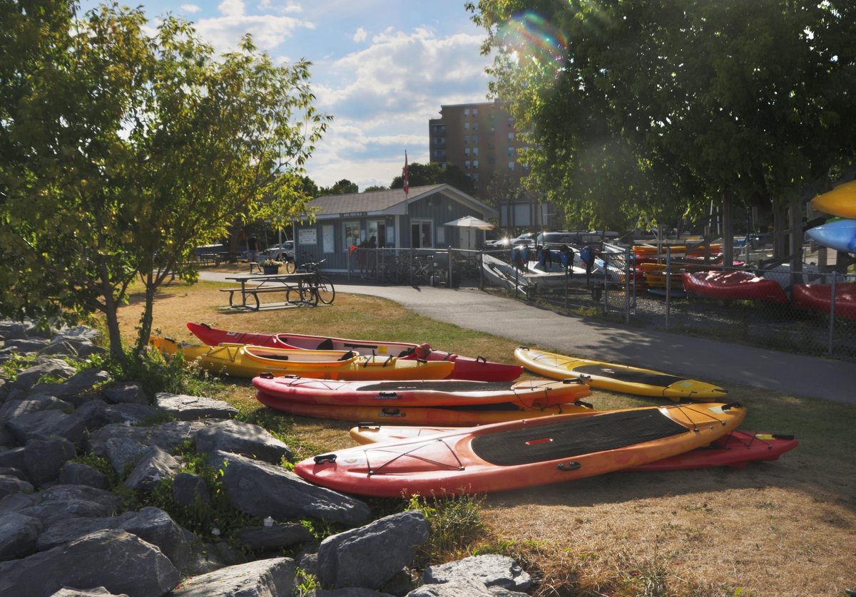 There are so many ways to enjoy the waterfront here in Kingston. Our friends at Ahoy Rentals know this best! 🛶🚲

Enjoy a 3-hour bike rental included in K-Pass. #ygk.