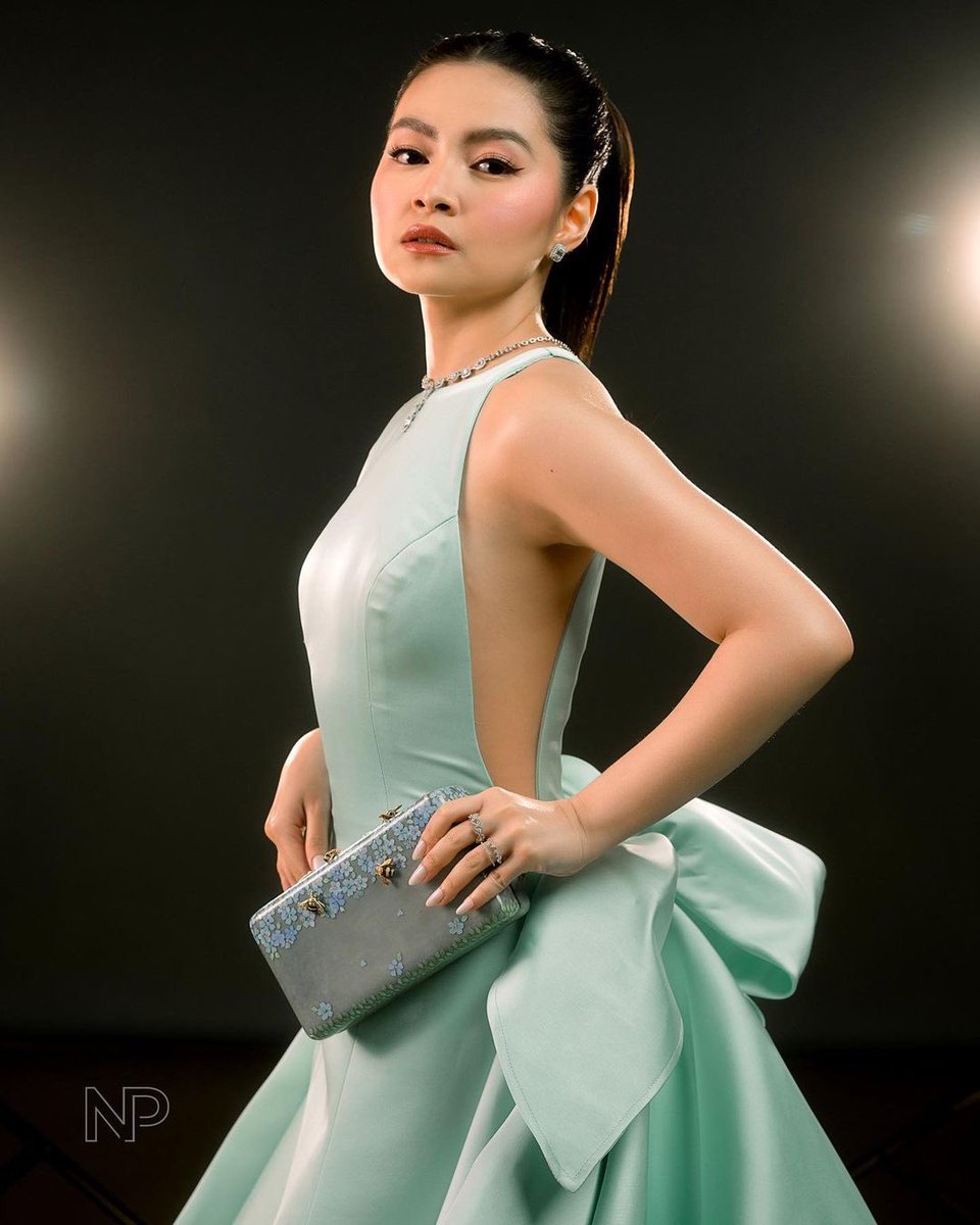 barbieootd's tweet photo. A standout 

Gown: Ehrran Moya
Hair: Eva Evaristo
Make Up: Toni Aviles
Styling: Jan Ra
Jewelry: Love Rocks Jewelry, Niel Felipp, Mach &amp; Mach

#BarbieForteza #GMAGala2023 https://t.co/Z2AUvLKF80