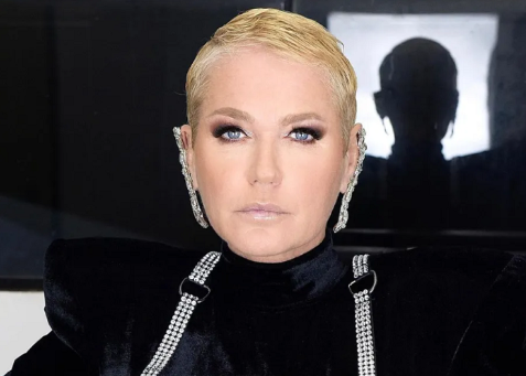 FrolicToyClubG2's tweet photo. 😍Xuxa announces its first collection of NFTs😍

There are 60 digital figurines with iconic elements from the 'Xou da Xuxa' program, including the ship, the red hat of the paquitas and the Queen of the Baixinhos looks.

@xuxameneghel 
#Xuxa https://t.co/GTyEhdmyow
