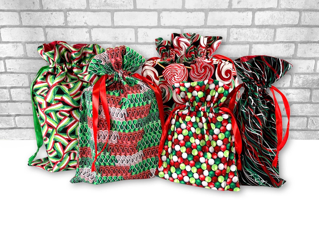 TeamNancyZieman's tweet photo. Get an early start on your holiday sewing and stitch our Sweet Holidays Sew-In-A-Cinch Gift Bags for Christmas! Made with fabric rectangles and easy flat construction sewing techniques. Today at the NZP Blog https://t.co/s29pv33ifR

#NZPBlog #SewGiftBags #ChristmasInJuly #ShopNZP https://t.co/XbSuCexq5e