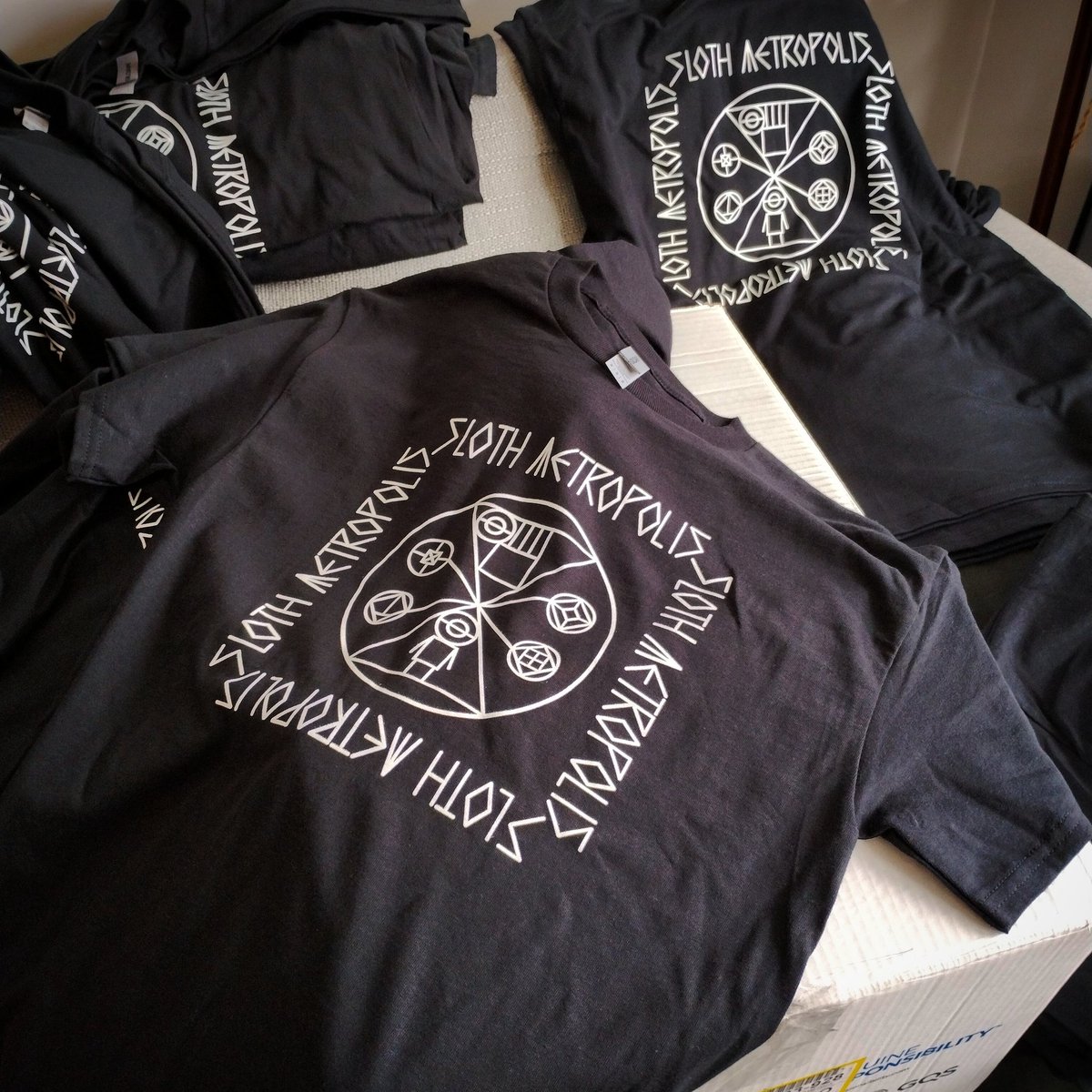 T-shirts back in stock. All sizes S up to 3XL! Gildan, so they fit about half a size larger than you might expect. £10 at gigs or you can DM us for 📨