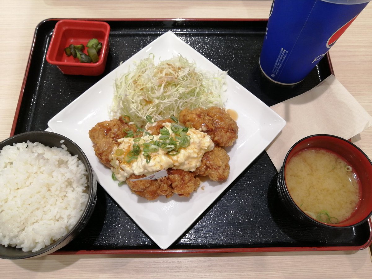 JapanLifeTV's tweet image. Heute mal Karaage zum Abendessen. 🐔🍗🤤
#japan #唐揚げ