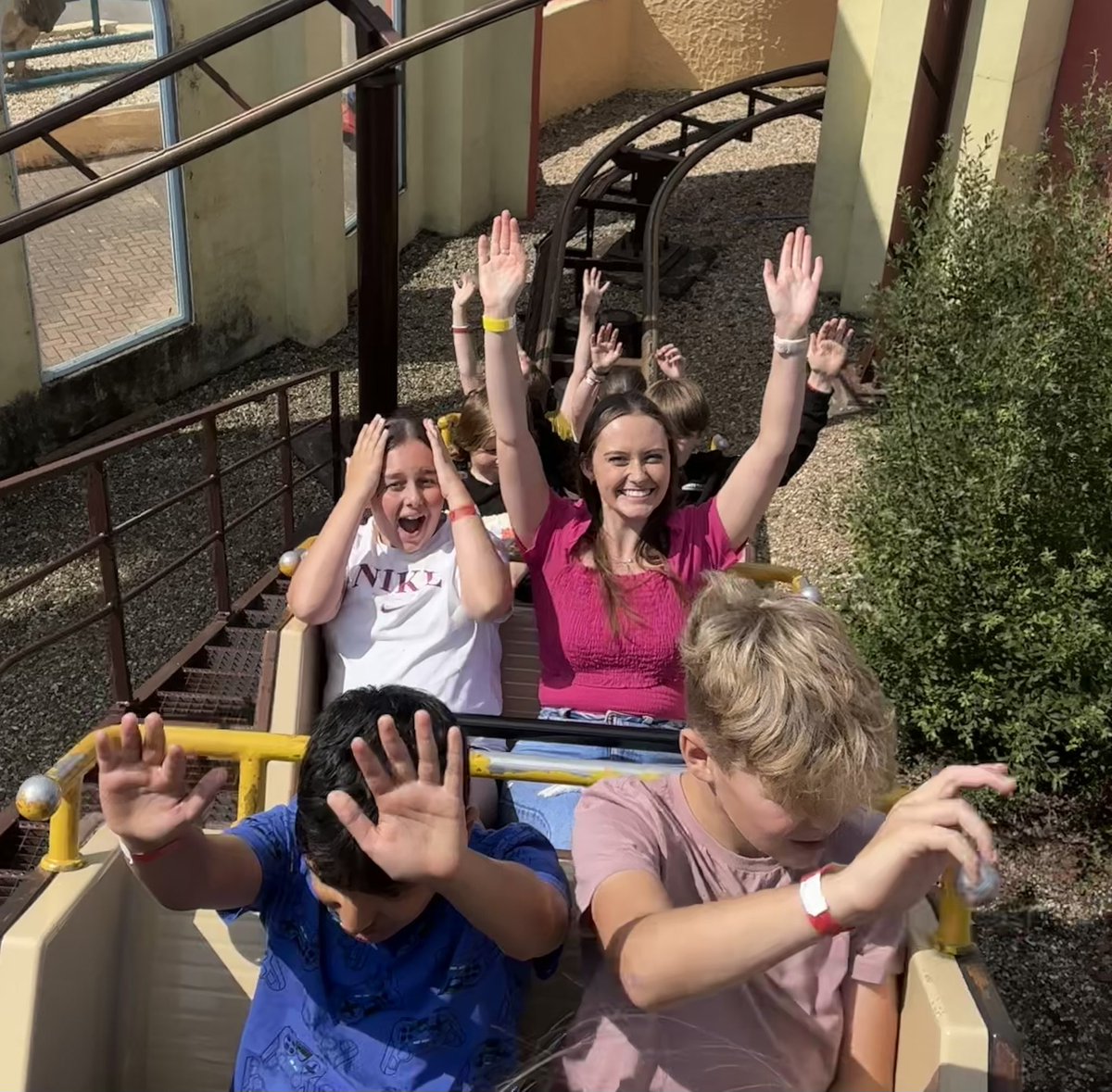 NorthTownDeputy's tweet photo. Crealy Trip with the year 6’s their final trip from Primary School @NorthTown5JF https://t.co/nTN4tHUduv