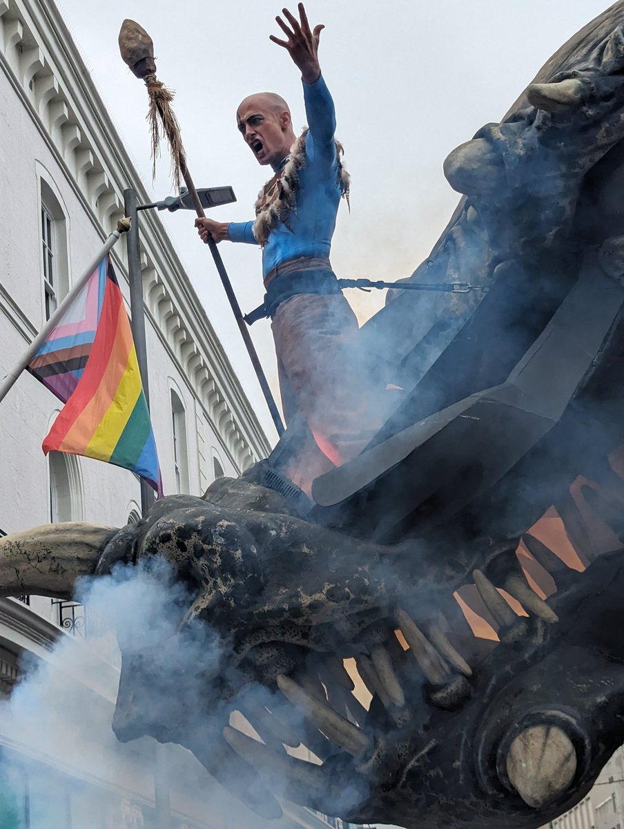 Totally normal day in Galway 
@GalwayIntArts 
#Dragon #GIAF #Galway #ArtsFestival