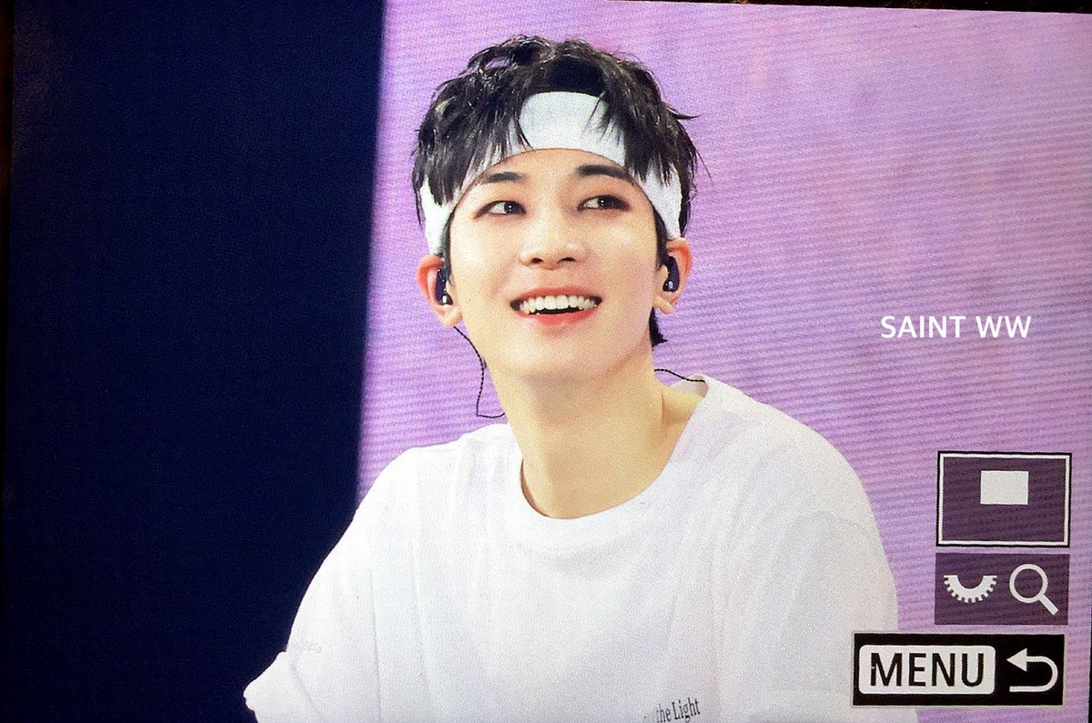 saint_ww's tweet photo. 230722 FOLLOW 서울콘 #세븐틴 #SEVENTEEN #원우 #WONWOO #냥 #세븐틴에서_제일가는_멋쟁이
@pledis_17
이틀 연속 헤어밴드 짱짱ㅠ https://t.co/huQW8yAUlB