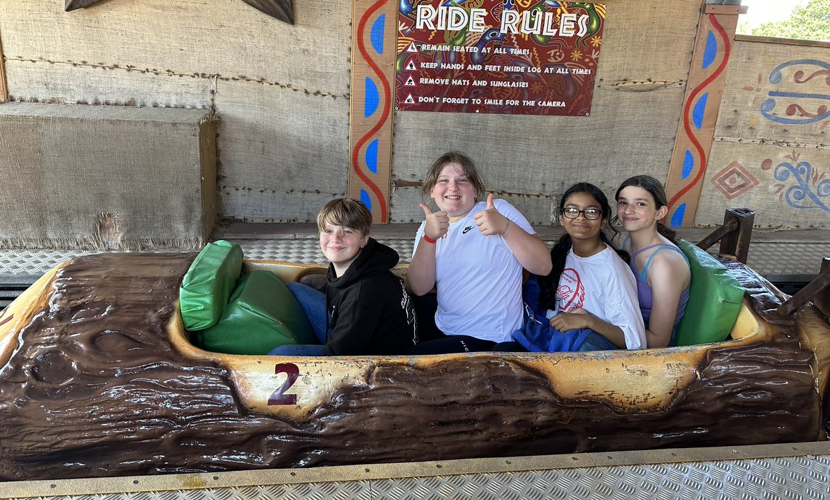 Log Flume! The best ride 😁 <a href="/NorthTown5JF/">NorthTown6JF</a> <a href="/NorthTown6AV/">NorthTown6AV</a>