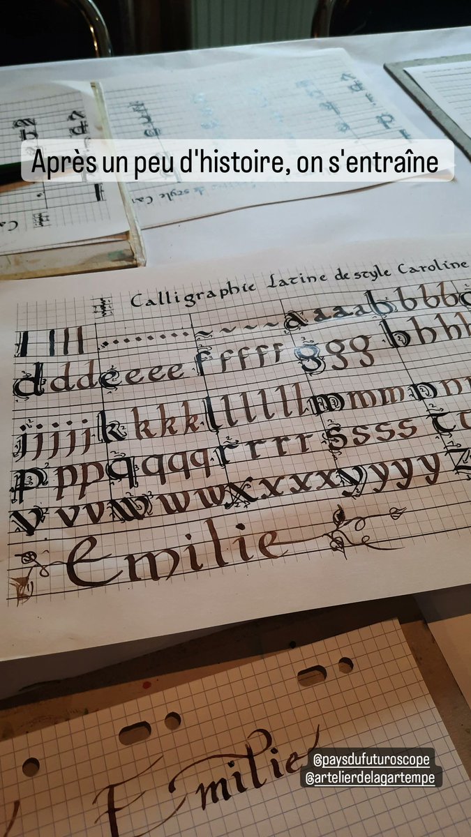 emylwaukee's tweet image. J'ai pris un cours de calligraphie à Montmorillon, Cité de l'Ecrit. Instructif, créatif et relaxant 😊 ✒️ #Montmorillon #calligraphie #Poitou #PaysduFuturoscope #Vienne86