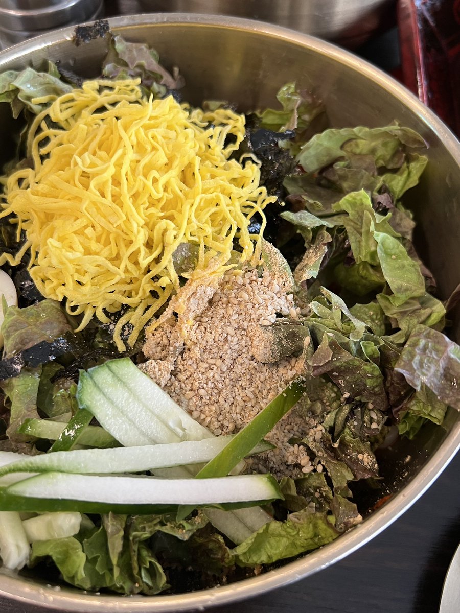 jhvely24's tweet photo. 줄서는 맛집이래서 다녀왔는데
내가 고기를 그렇게까지 사랑하지는 않는다는
사실만 깨닫고옴 https://t.co/0gAezcSo2Z