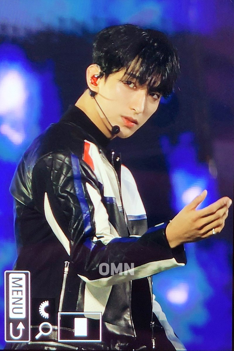 qtdkyeoms's tweet photo. bias pre-follow con: dokyeom
bias post-follow con: dokyeom https://t.co/brlzWvxHMH