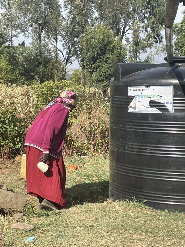 FionnaCSmyth's tweet photo. I’m in Nakuru Kenya with the incredible women’s community I work with - we’re sorting out #fuelefficientstoves and rain water catchment tanks - to support the community and save the #climate if you want to help you can give to https://t.co/mPdMrMWNab https://t.co/8ZxteVpWrp