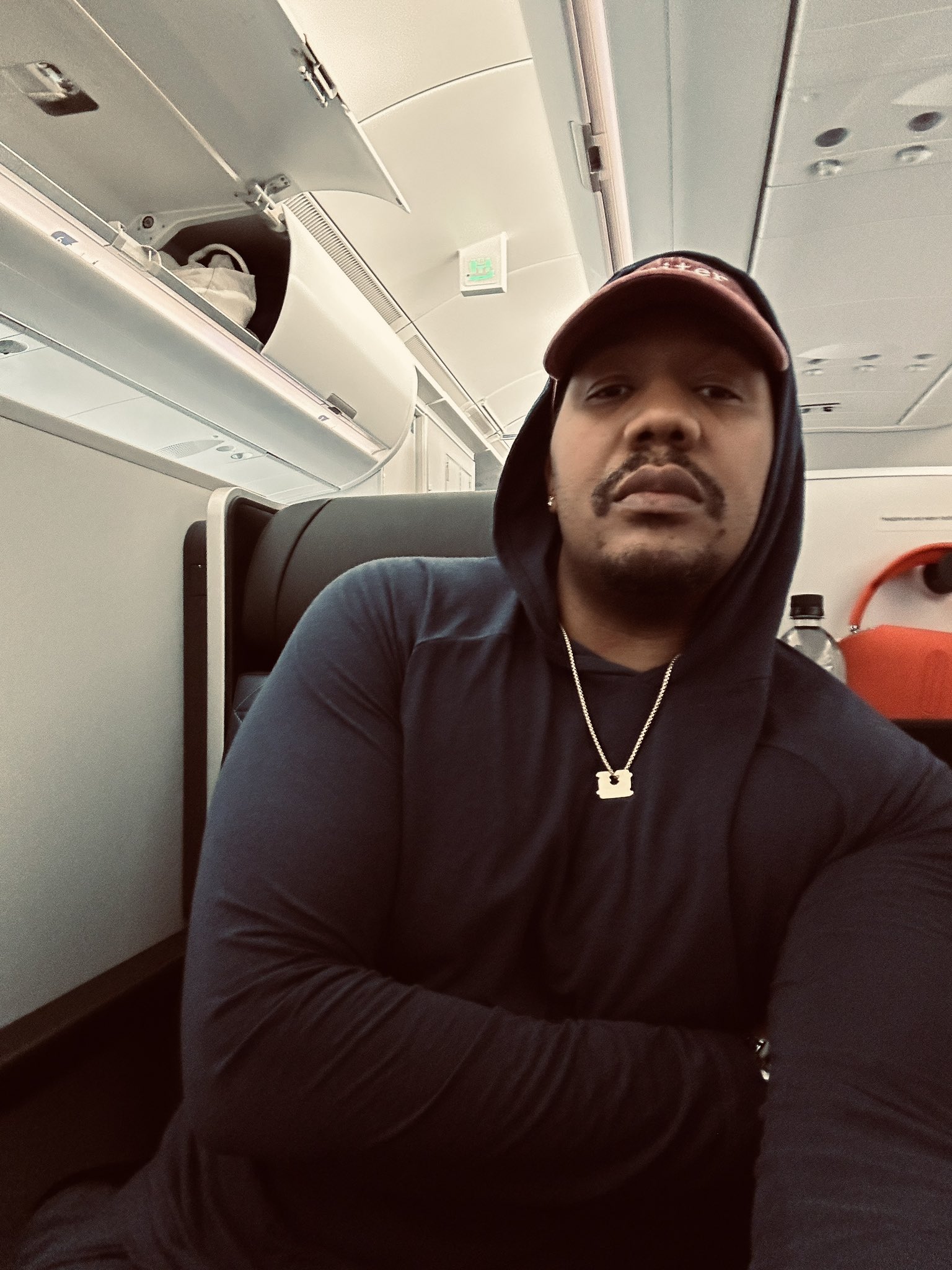 Travon on Twitter "Shout out to the white lady who saw me, in my Delta