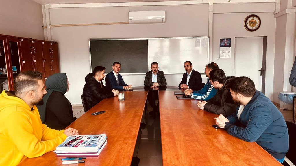 midyatilcemem's tweet photo. Okul okul gezdik. İlmik ilmik dokuduk. Çok güzel olduk. Büyüklerimize güzelliklerimizi ve başarılarımızı sunduk.

#mardininBİRincisiMİDYAT
@TC_icisleri
@AliYerlikaya
@tcmeb
@Yusuf__Tekin 
@mahmutdemirttas 
@Murat69_Demir
@Ahmetsolmaz2572
@akadiraltay47 
@midyatram https://t.co/RcYcNbVRGj