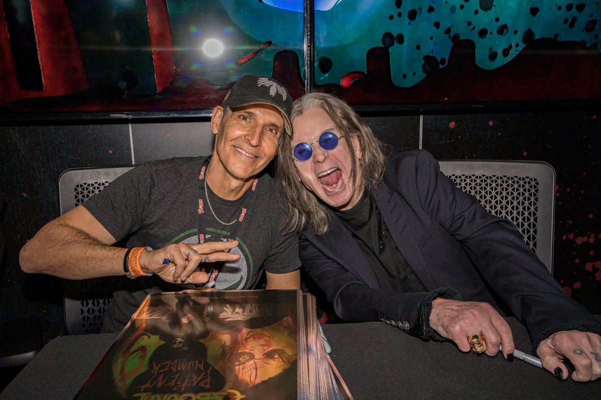 OzzyOsbourne's tweet photo. July 22, 2022
Signing #PatientNumber9 posters at @Comic_Con with  @Todd_McFarlane one year ago today. #sdcc #comiccon #comic #comics #art https://t.co/LE83QT4wdP