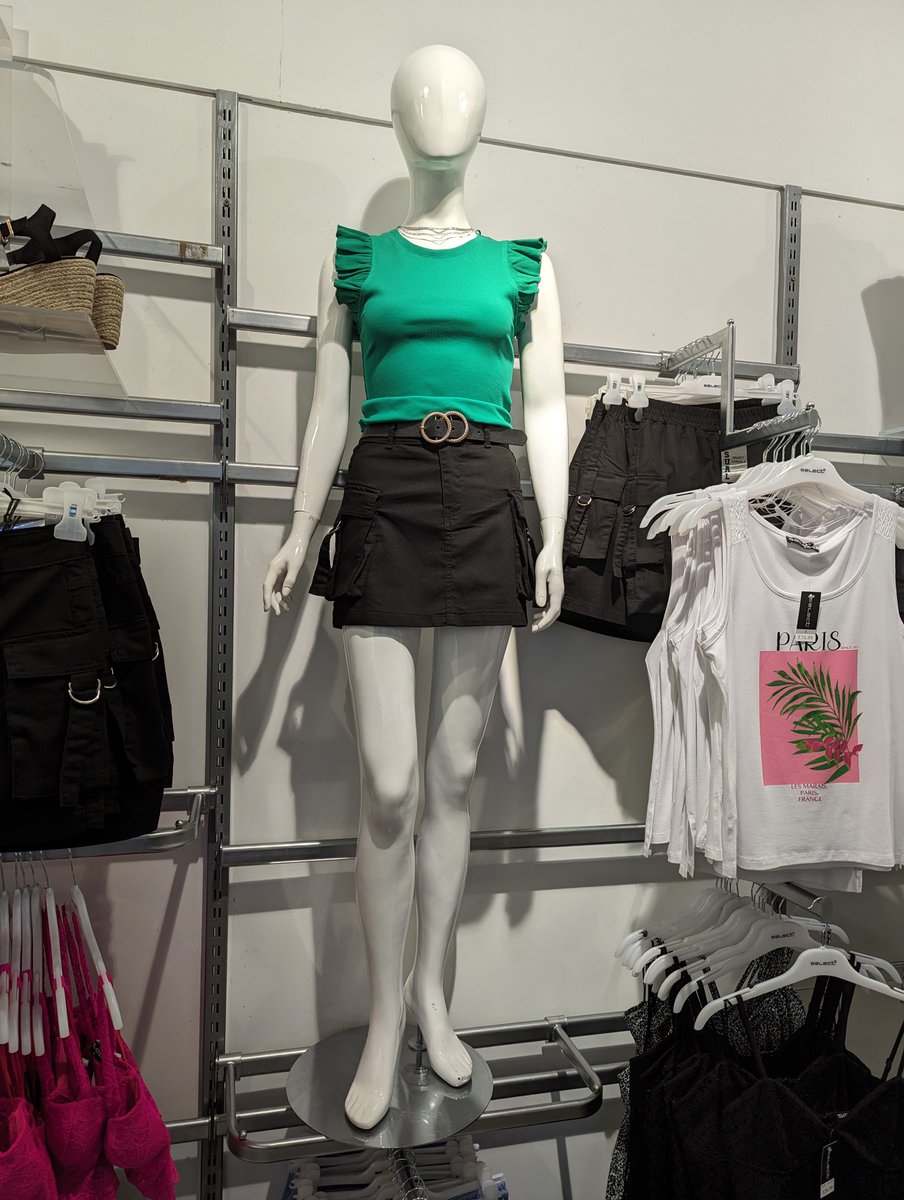 AlhambraCentre's tweet image. Summer styles for every occasion 😍☀️ Treat yourself to the perfect outfit for BBQs, beach days, picnics and more at @SelectFashion in the Alhambra! 🙌

#SlayInSelect #SelectStyle #SummerFashion