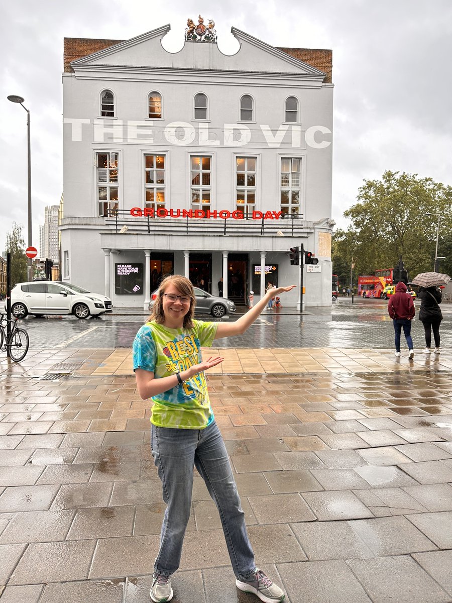 Solstrike06's tweet image. Bumping my animation because I'm seeing the show tonight!!

YESS Groundhog Day my favorite musical!!

@oldvictheatre @Andy_Karl