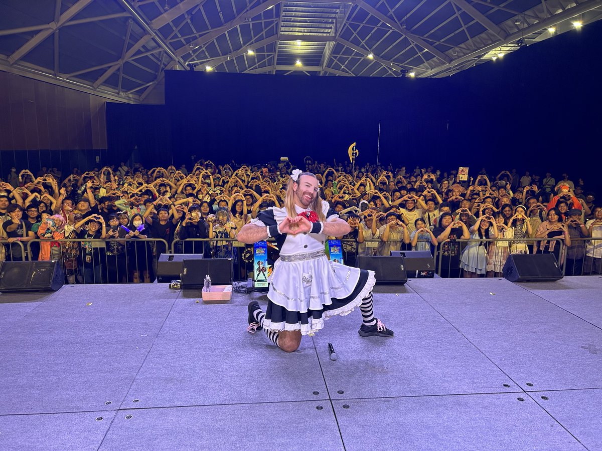 AFACSF DAY 1 in the can!!
Thank you beautiful Singaporeans who came to see me today🩷

Tomorrow’s stage time is 5:15
See you there🤟🤟🤟

#afacsf