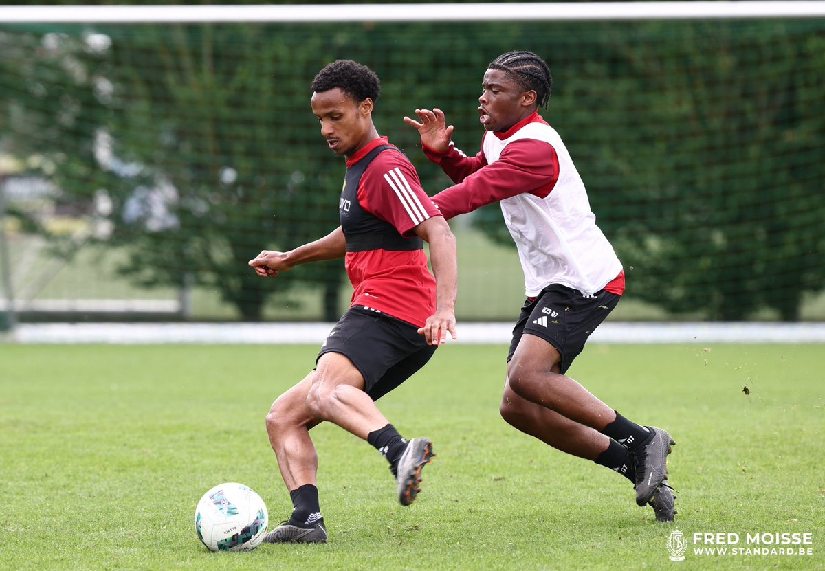 Le SL16 FC en pleine préparation de sa 2eme saison en Challenger Pro League. 🔥

Lundi, c’est le départ en stage pour une semaine intense de travail ! 🔴⚪️

#SL16 #COYR