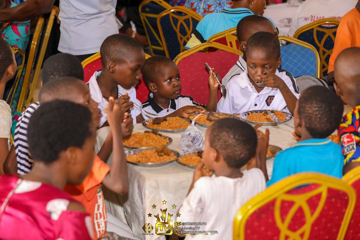 MyCelebrationTV's tweet photo. Apostle Johnson &amp; Dr. Lizzy Suleman Free Food 🍲🍜🍛 Restaurant Still Continues...
Every Saturday At The Omega Fire Ministries Headquarters, Auchi-Edo State🇳🇬

#FreeFood #JolizKitchen #ApostleSuleman https://t.co/fSKBJJT34d