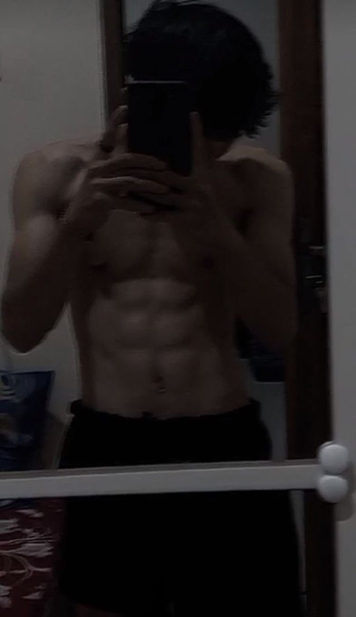 DownBad_king's tweet photo. @KorpseKitten319 Would love to fuck that https://t.co/rrn4uNuzQu