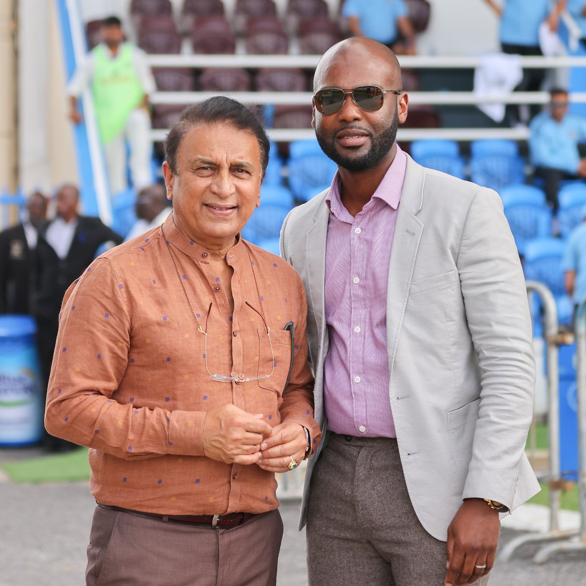 ShyamKu01253855's tweet photo. Cricket #Legend
Sunil Gavaskar is Greeted by
Cricket🌴West Indies #President
Dr. Kishore Shallow👈
at the Queen's Park Oval #During the 👉100th Test match Between
West Indies and India.
#WIvIND 🇮🇳Vs🌴
#Second_Test #Port_of_Spain https://t.co/1zghlXIdLA