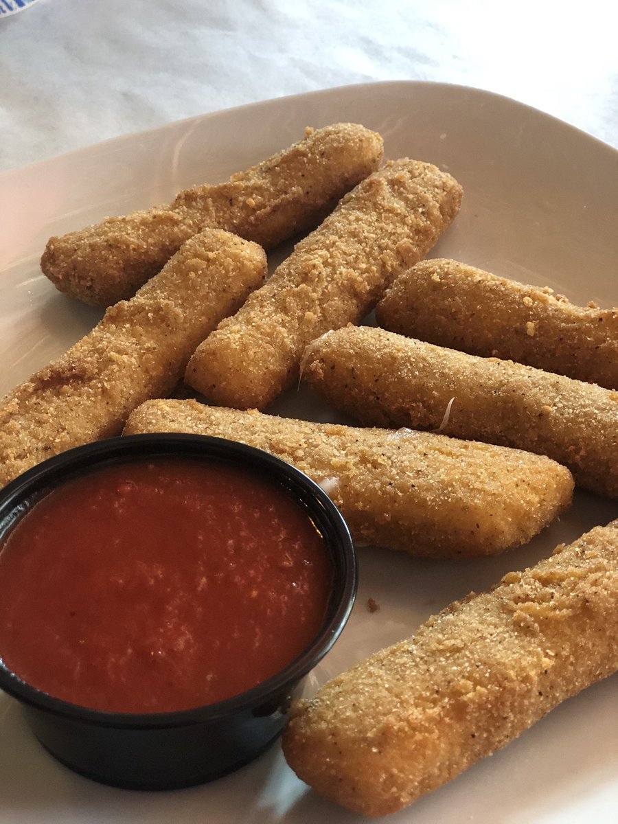 CarmsNonno's tweet photo. Fried Food Lovers!!!! Nonno has you covered! Every try our homemade Fried Ravs or Motz Sticks???? Ohhh you havenโt?? your soul will thank you ๐๐ผ #OnlyAtNonnos https://t.co/QitG1pxfoP