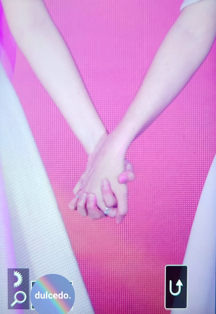 dulcedo_pic's tweet photo. 230722 FREENBECKY 프리뷰 ❤️

#FreenBecky
#srchafreen #beckysangels 
#FreenBeckyFBinHongKong https://t.co/ek0zbZmloT