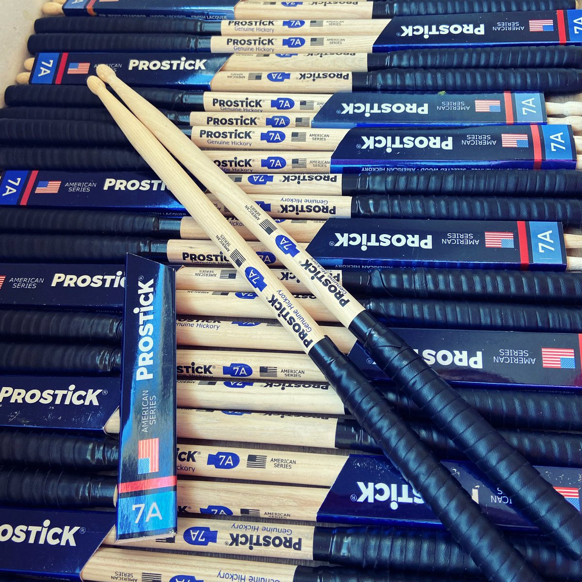 Prostickusa's tweet photo. #genuinehickory https://t.co/bDRJbxsPjC