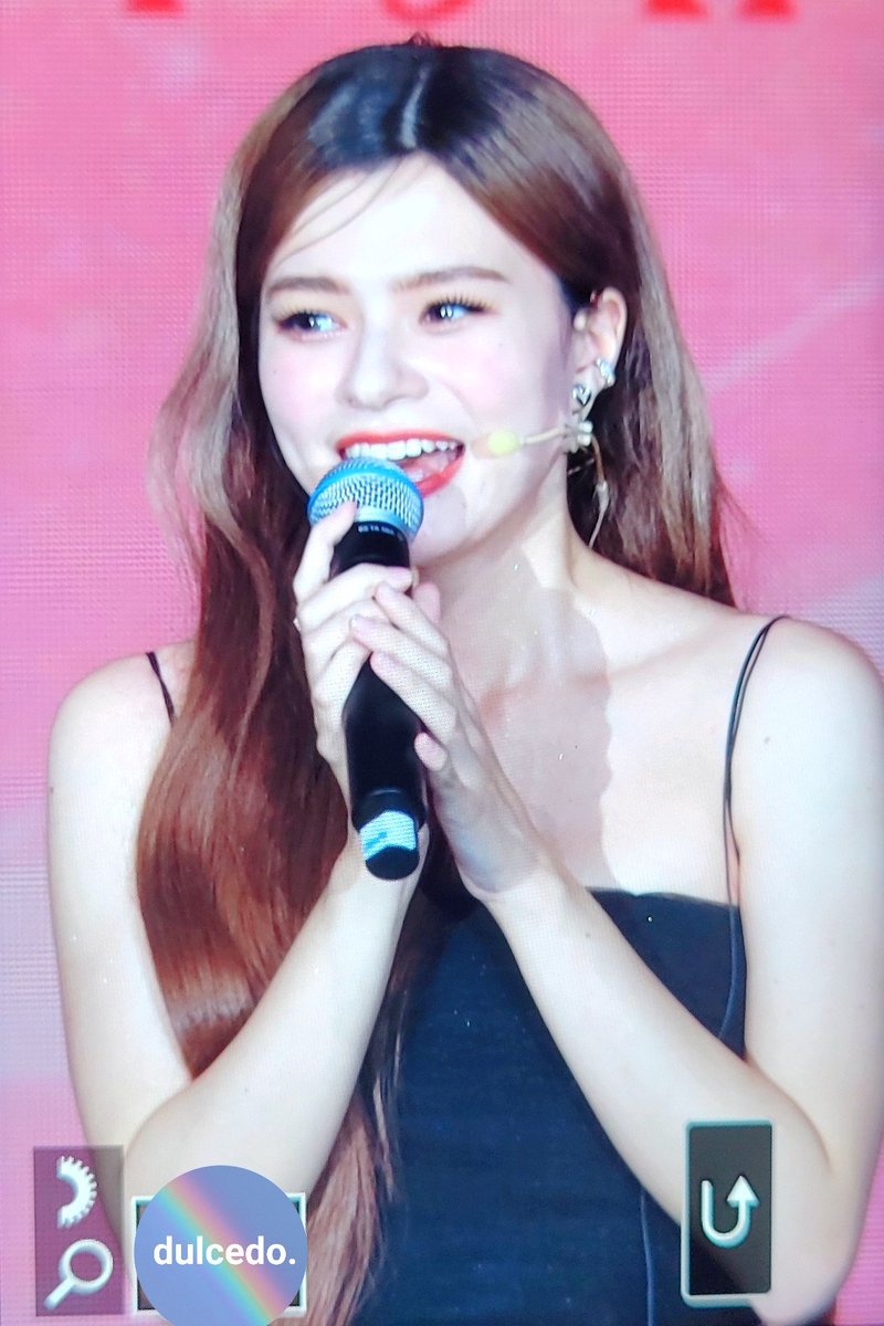 dulcedo_pic's tweet photo. 230722 FREENBECKY 프리뷰 ❤️

#beckysangels 
#FreenBeckyFBinHongKong https://t.co/IDy7aWED3W