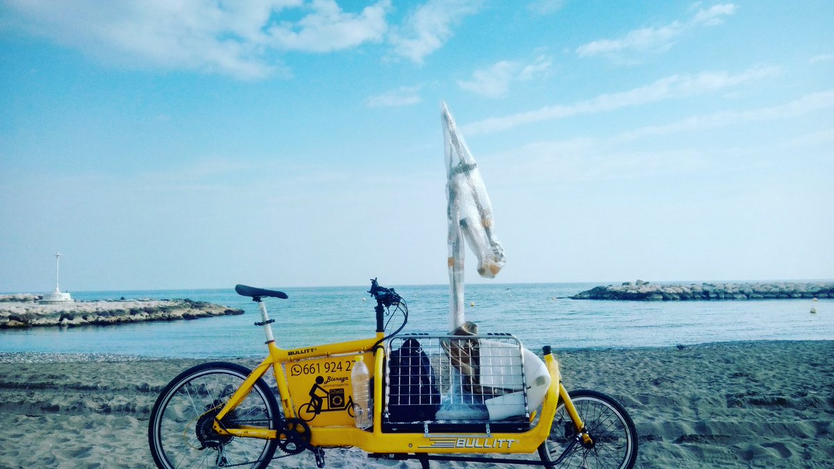 CargoBikeMLG's tweet photo. Cerrado por vacaciones. https://t.co/hsu91TfgRP