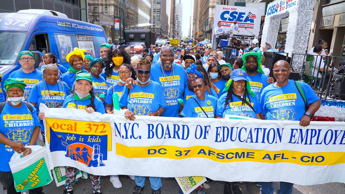 The Annual #bkdems Gala is almost one week away!
Join us on Mon.07.31 as we honor the labor #unions revitalizing #NYC post-pandemic.

We’re proud to award <a href="/Local372Union/">Local 372</a>, whose hard-working members represent nearly 25,000 <a href="/NYCSchools/">NYC Public Schools</a> employees.

RSVP ->bit.ly/3JK6SOB