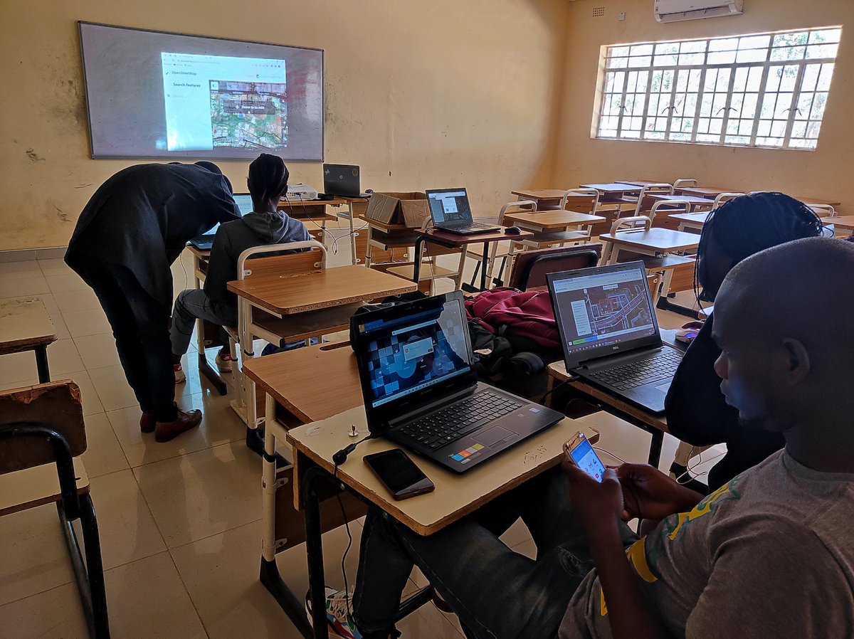 TimeMatope's tweet photo. I had a good time with Malawi University of Business and  Applied Sciences chapter members. We did some trainings in mapping using iD editor. All was possible with the help of @KalondePatrick. https://t.co/hsK2Jumw28