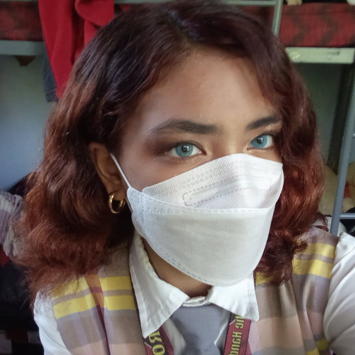 T4EY0NFILMS's tweet photo. sakit mag contact lenses 😁😁😁 https://t.co/7flxn6P8BN