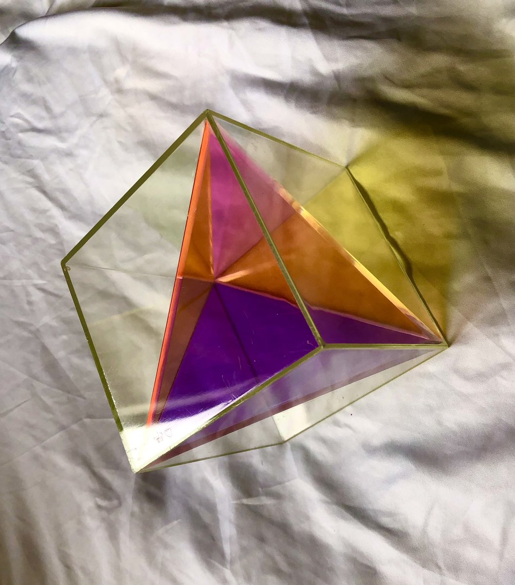 reflectmoon's tweet image. Childhood toy. #clementmeadmore #creativeplaythings