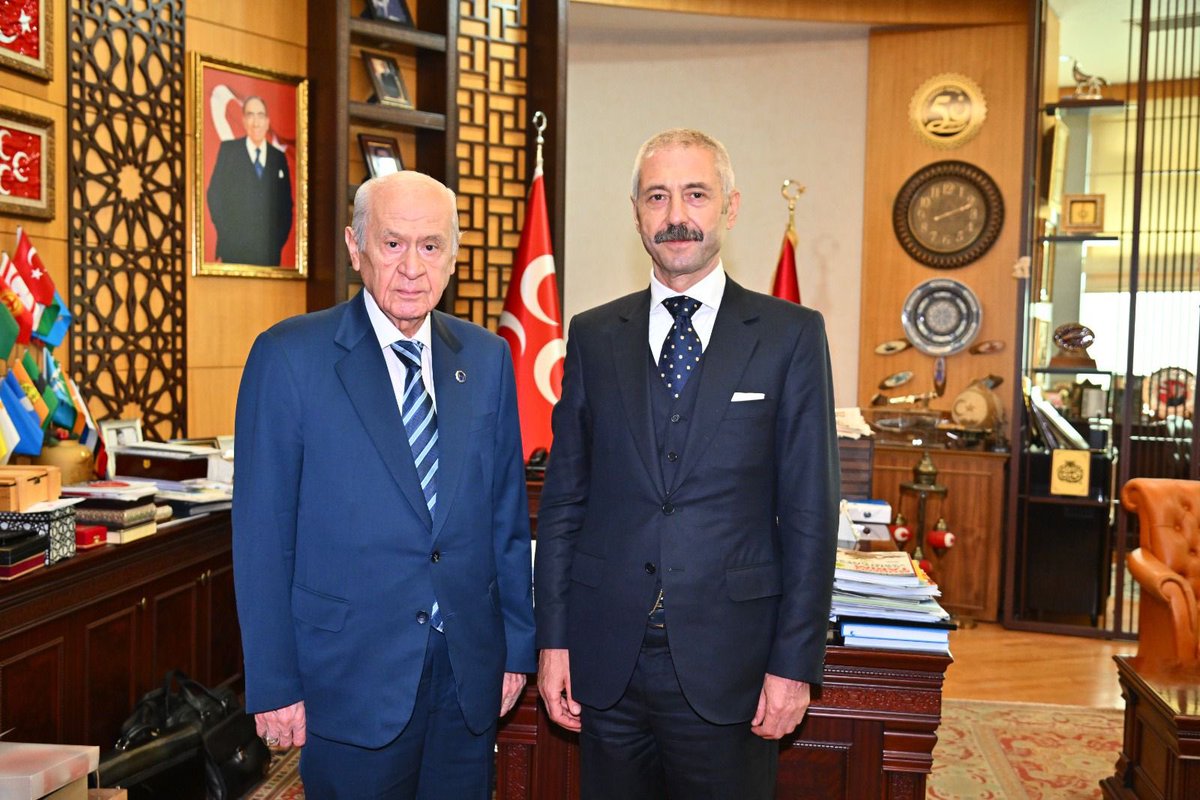 E_SemihYalcin's tweet photo. Sedat Şahin kardeşimiz genel başkanımız Sayın Devlet Bahçeli’yi ziyaret etti. https://t.co/JJostMFKZ6