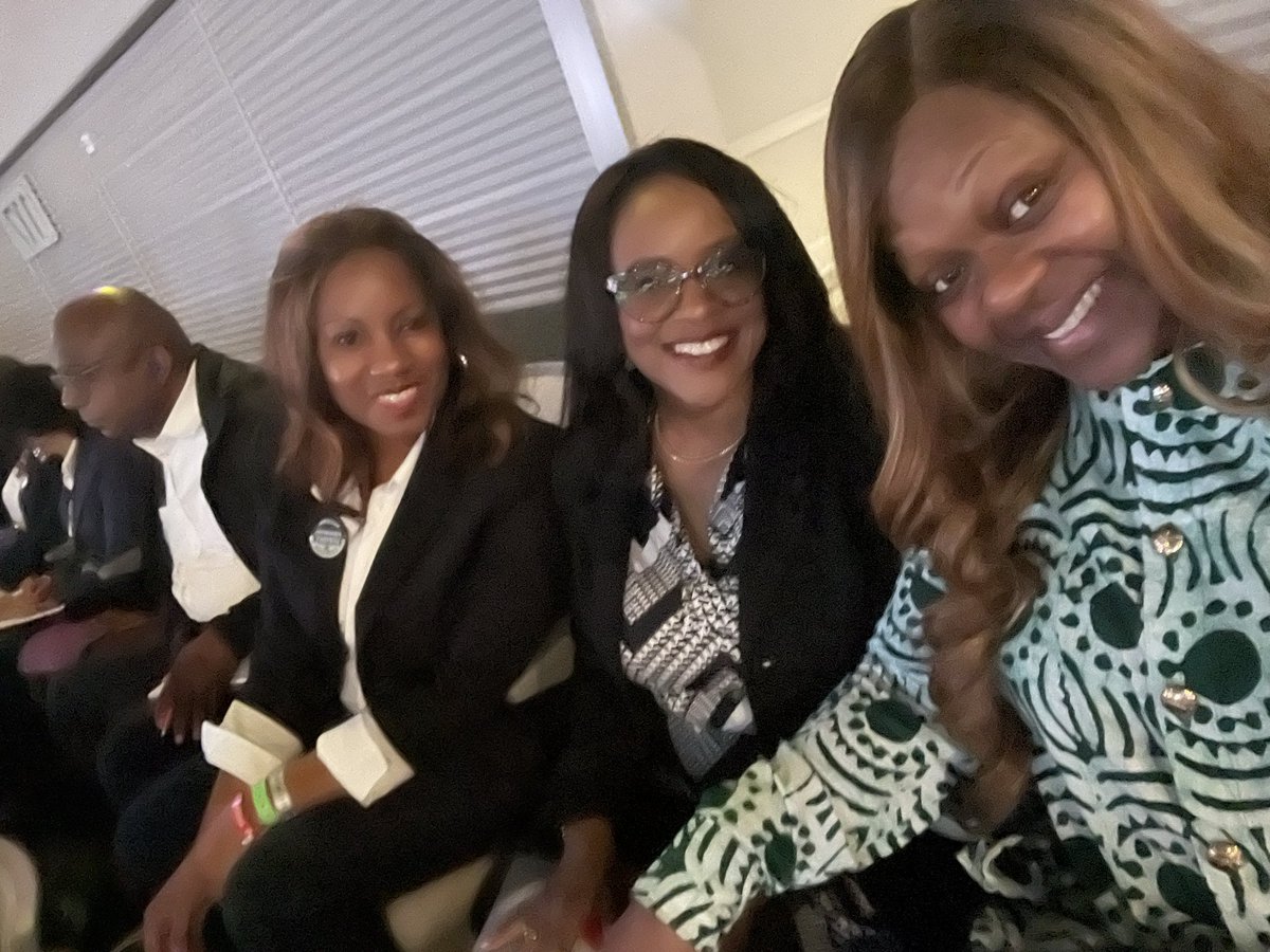 mtushiminina's tweet image. #WSBBlackExcellence❤️❤️ Financial independence is a freedom of living #OneSystem #OneTeam #OneDream ! With our newly appointed WFG President,#Todd Buchanan making an unforgettable entrance!! @adeyanjudeji @IsatuSesayBayo1 @Farida_N @bikjo @TheMimiBear @rotexonline @meltemagduk