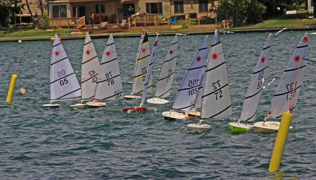 NorfolkHistory's tweet photo. Joy stick sailors. Model yacht racing takes off in Virginia:
 https://t.co/fQ89RfcoUi https://t.co/0hLJNwtnyS