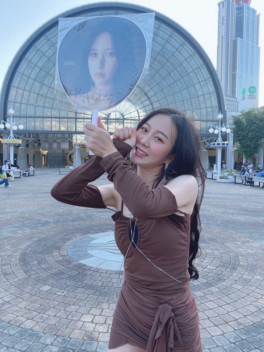 92hhh309's tweet photo. MISAMOショーケース参戦してきました🙆‍♀️
りーこはん、ありがとう😋

#MISAMO_JAPAN_SHOWCASE_2023 
#MISAMO https://t.co/Q6Gev2Yrh2