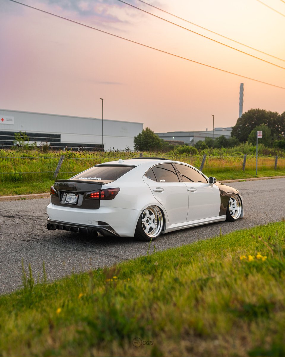 oggismedia's tweet photo. Hazy Sunset 🌇
🚘: @my.2.is
@lexuscanada
#lexus #is350 #static #stancecar #carphotography #carphotographer https://t.co/IhuNyNsrXC