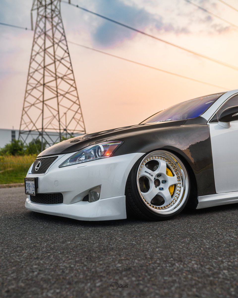 oggismedia's tweet photo. Hazy Sunset 🌇
🚘: @my.2.is
@lexuscanada
#lexus #is350 #static #stancecar #carphotography #carphotographer https://t.co/IhuNyNsrXC