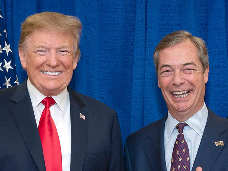 partigggiano's tweet photo. Le minacce di Putin alla Polonia, le sue deliranti prove muscolari e i paragoni con le armi della Nato, il Risiko sognando ad occhi aperti delle sue marionette da talk show suggeriscono che il farneticante establishment russo covi una volontà di potenza che va ben al di là della partita ucraina. Sorvolando sull’effettiva efficacia della macchina bellica russa, resta il fatto che si può comprendere come la Nato e più in generale la coesione di Stati Uniti ed Europa rappresenti l’ostacolo più pericoloso per le mire neoimperialiste di Putin. Questo, forse, spiega come mai tutte le quinte colonne russe in Occidente abbiano lavorato soprattutto per indebolire e fiaccare le istituzioni ancora capaci di rendere efficace la capacità di risposta dell’Europa, sul piano economico e su quello militare: l’UE e il Patto Atlantico. C’è un filo conduttore in quest’attività di sabotaggio: il sovranismo. Trump, Farrange, Le Pen, Orban, Salvini sono tutti critici feroci delle istituzioni comunitarie. Sarebbe troppo lungo portarvi gli esempi ma sarete in grado di trovarli con estrema facilità. Ma già durante la campagna elettorale del 2016 Donald Trump aveva rivolto pesanti attacchi all’Alleanza atlantica. E la Brexit promossa da Farrange ha creato una drammatica frattura nell’Unione europea. Potrei andare avanti ma mi limiterò a far notare che chi argomenta contro l’UE e la Nato, parandosi dietro triti argomenti sovranisti, lavora per rendere più credibili i criminali sogni di gloria di Putin.